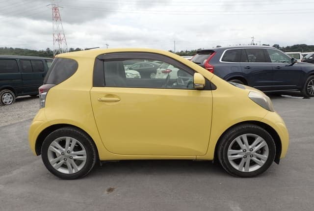 2010 Toyota JDM car for sale — photo 6 of 25