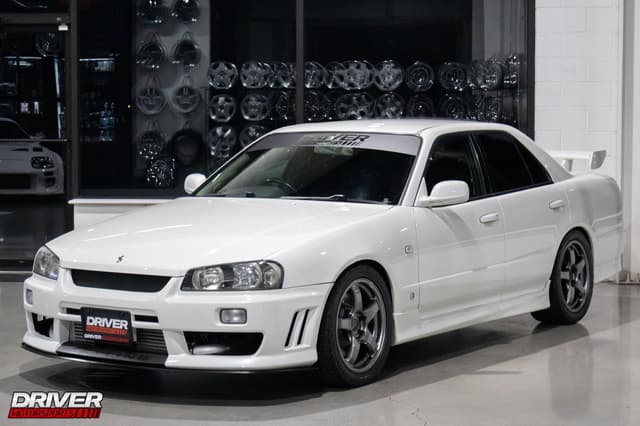 1998 Nissan Skyline JDM car for sale — photo 6 of 24