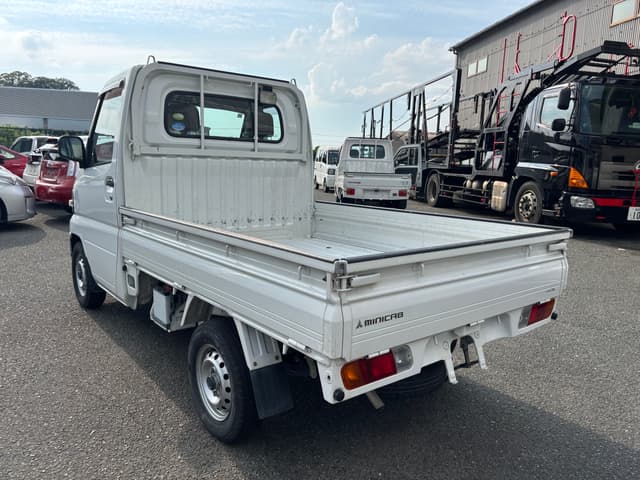 2006 Mitsubishi Minicab JDM car for sale — photo 3 of 6