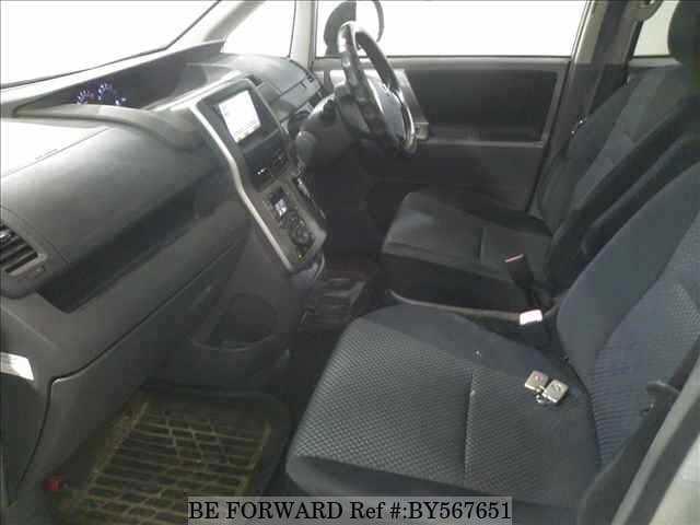 2008 Toyota Noah JDM car for sale — photo 3 of 5