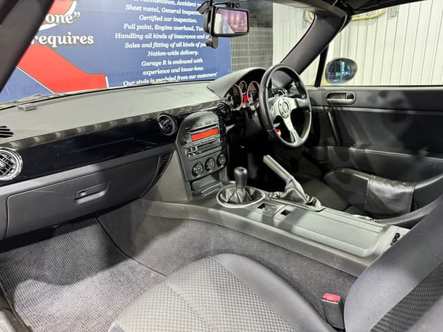2006 Mazda Roadster (Eunos Roadster / MX-5) JDM car for sale — photo 12 of 25