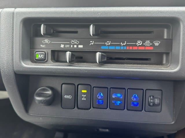 2022 Daihatsu Hijet JDM car for sale — photo 14 of 14