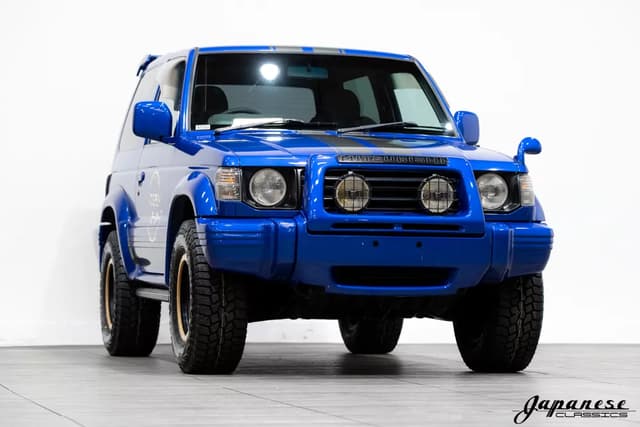 1997 Mitsubishi Pajero JDM car for sale — photo 3 of 25