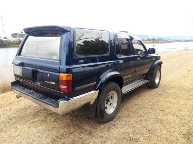 1994 Toyota Hilux Surf JDM car for sale — photo 4 of 5
