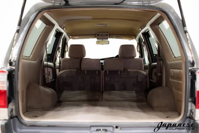 2000 Toyota Hilux Surf JDM car for sale — photo 23 of 25