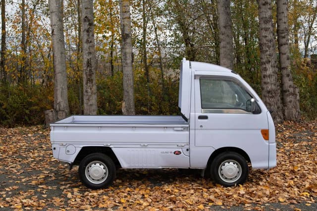 1997 Daihatsu Hijet JDM car for sale — photo 8 of 15