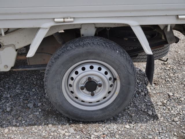 1999 Daihatsu Hijet JDM car for sale — photo 21 of 25