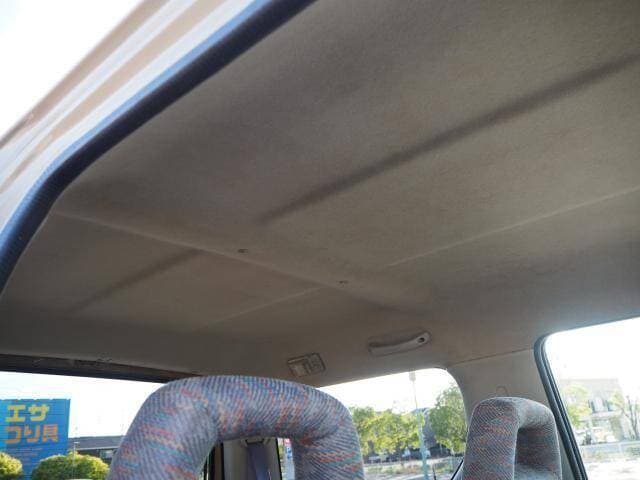 1999 Suzuki Jimny JDM car for sale — photo 14 of 20