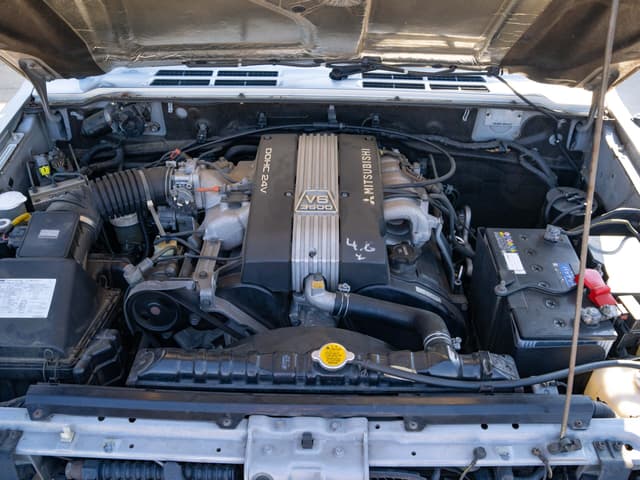 1993 Mitsubishi Pajero JDM car for sale — photo 12 of 18