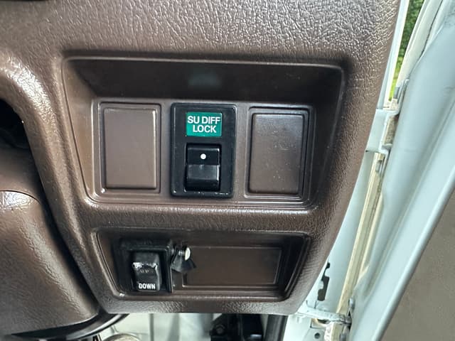 1991 Daihatsu Hijet JDM car for sale — photo 15 of 17