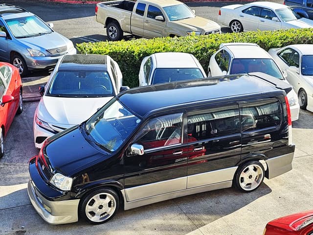 1997 Honda Stepwagon JDM car for sale — photo 4 of 25