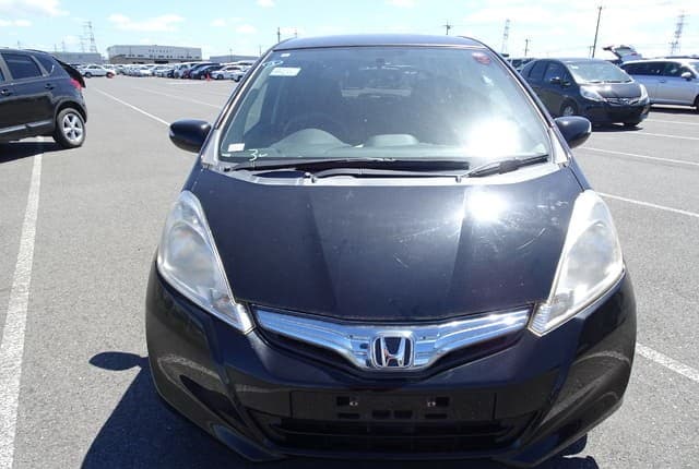 2010 Honda Fit JDM car for sale — photo 8 of 25