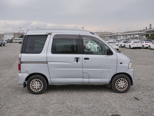 2001 Daihatsu Atrai JDM car for sale — photo 4 of 25