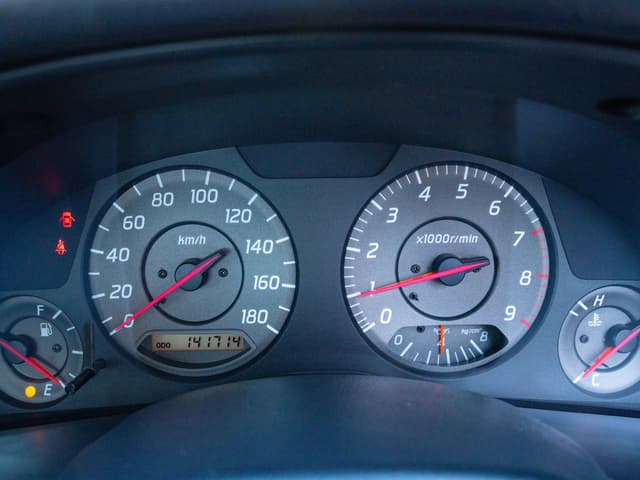1998 Nissan Skyline JDM car for sale — photo 13 of 21
