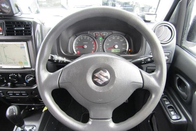 2008 Suzuki Jimny JDM car for sale — photo 6 of 14