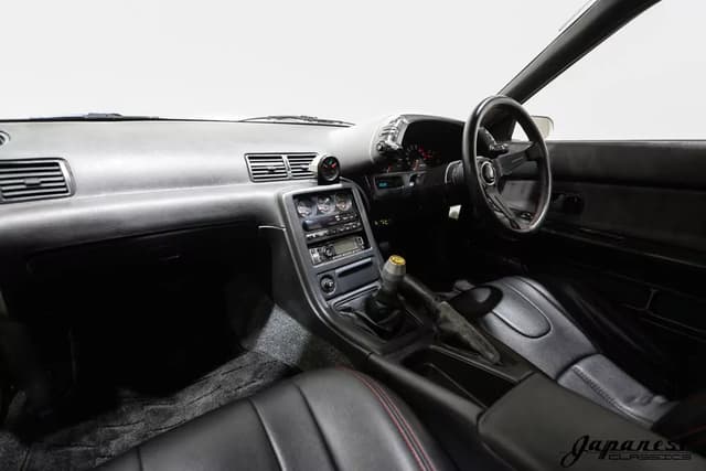 1993 Nissan Skyline JDM car for sale — photo 9 of 25
