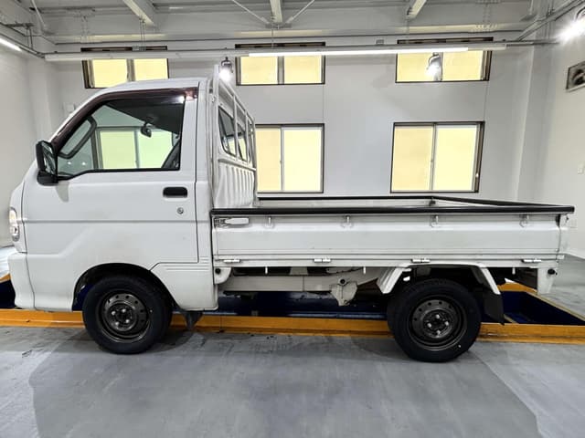 1999 Daihatsu Hijet JDM car for sale — photo 3 of 25