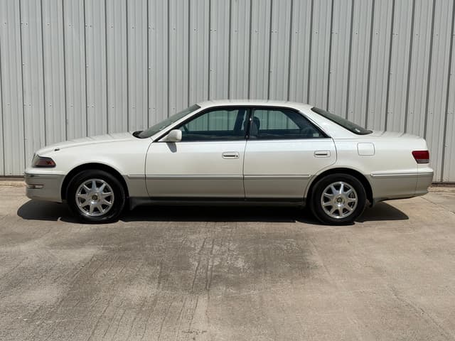 1998 Toyota Mark II JDM car for sale — photo 4 of 21