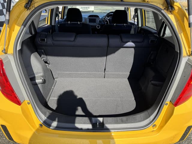 2009 Honda Fit JDM car for sale — photo 15 of 19