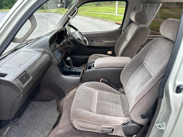 1998 Toyota HiAce JDM car for sale — photo 12 of 20