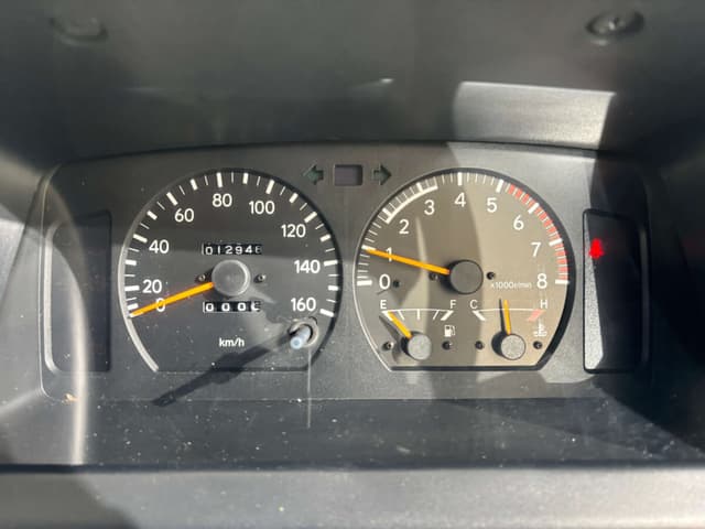 1995 Toyota HiAce JDM car for sale — photo 9 of 25