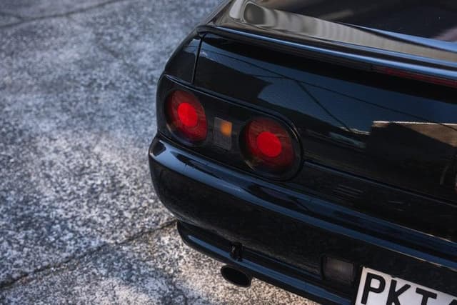 1992 Nissan Skyline JDM car for sale — photo 10 of 20