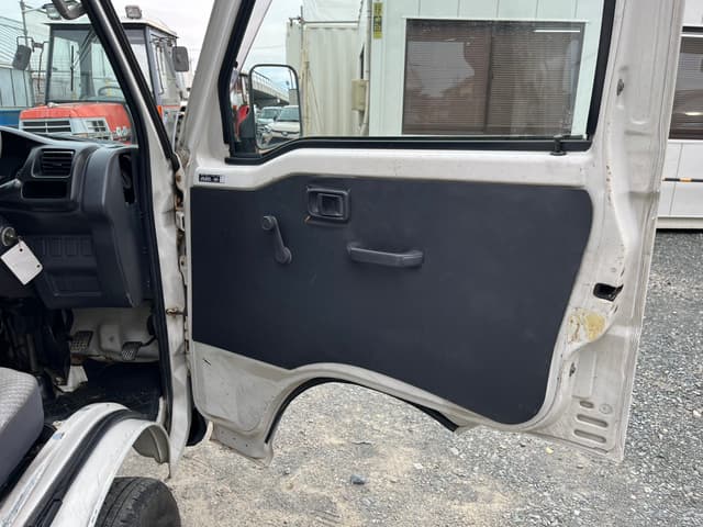 1999 Daihatsu Hijet JDM car for sale — photo 12 of 25