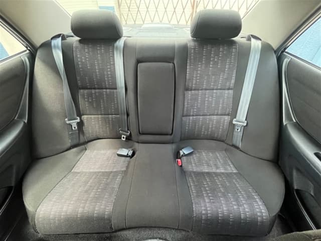 1999 Toyota Altezza JDM car for sale — photo 14 of 17