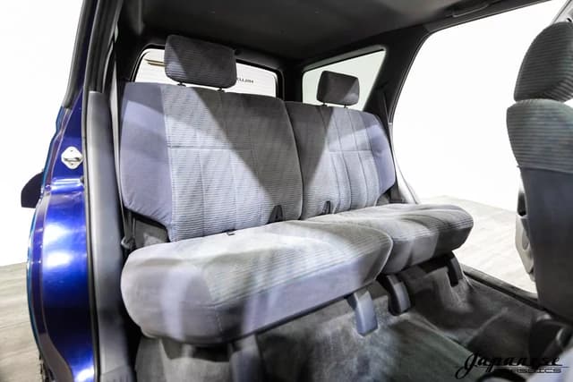 1996 Toyota Hilux JDM car for sale — photo 17 of 25
