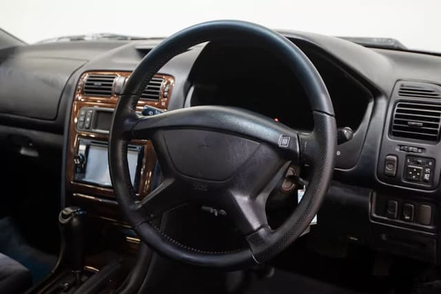 1997 Mitsubishi Galant JDM car for sale — photo 12 of 25