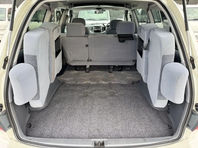 1999 Toyota Estima JDM car for sale — photo 18 of 25