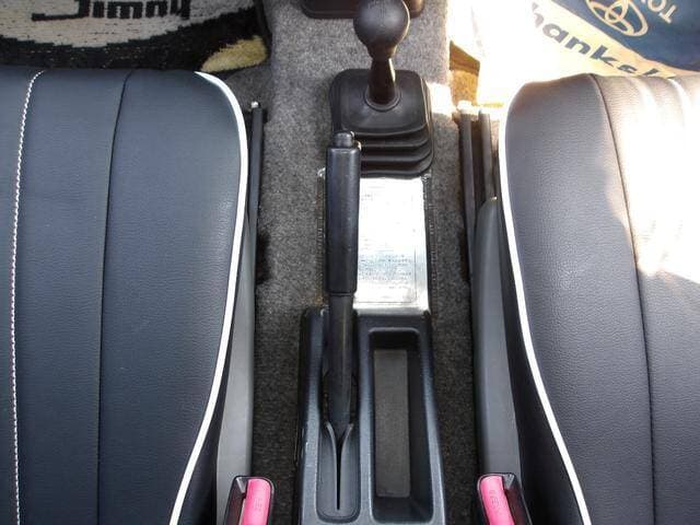 1996 Suzuki Jimny JDM car for sale — photo 13 of 20