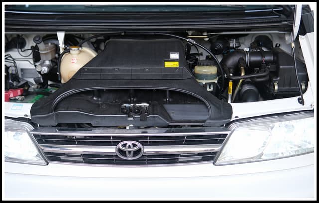 1998 Toyota Estima JDM car for sale — photo 4 of 19
