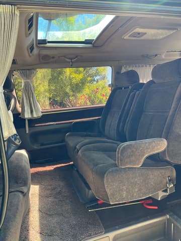 1994 Toyota HiAce JDM car for sale — photo 3 of 9