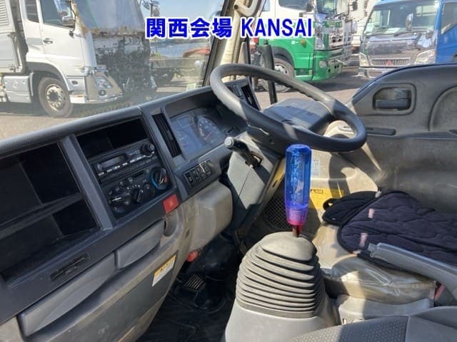 2008 Isuzu Elf JDM car for sale — photo 5 of 8