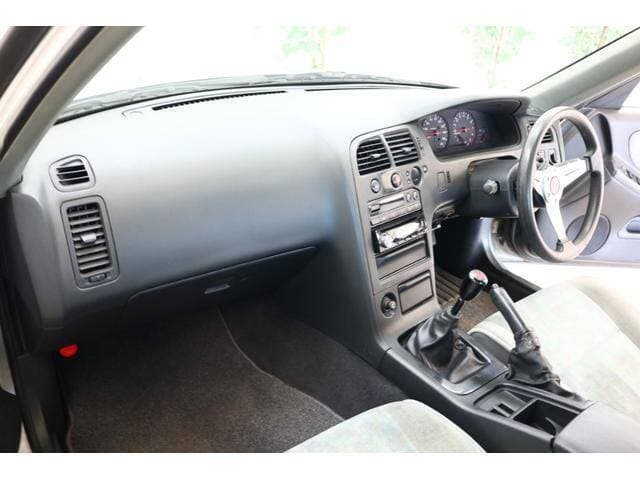 1995 Nissan Skyline JDM car for sale — photo 10 of 18