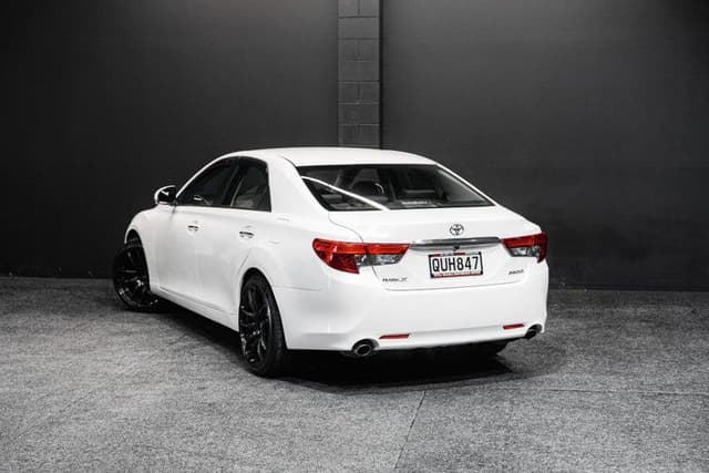 2012 Toyota Mark X JDM car for sale — photo 7 of 16