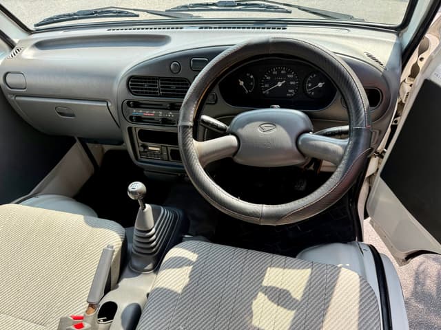 1998 Daihatsu Hijet JDM car for sale — photo 7 of 16