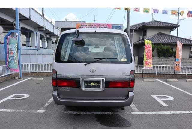 1996 Toyota HiAce JDM car for sale — photo 8 of 25