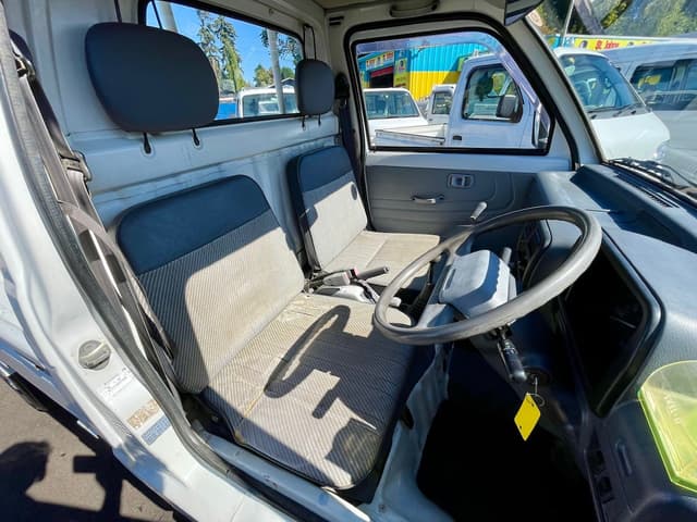1993 Daihatsu Hijet JDM car for sale — photo 21 of 25