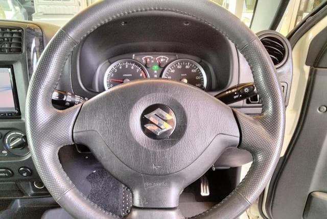 2008 Suzuki Jimny JDM car for sale — photo 22 of 25