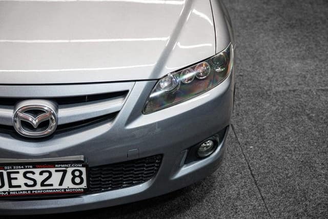 2006 Mazda Atenza JDM car for sale — photo 10 of 17