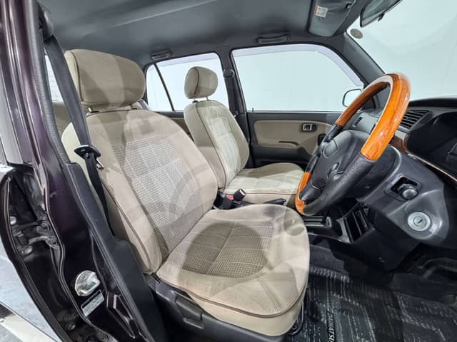 2001 Daihatsu Mira JDM car for sale — photo 11 of 25