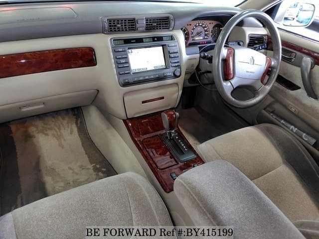 2000 Toyota Crown JDM car for sale — photo 3 of 6