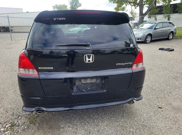 2004 Honda Odyssey JDM car for sale — photo 4 of 10