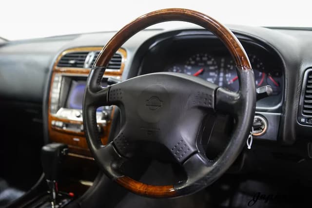 1998 Nissan Gloria JDM car for sale — photo 12 of 25