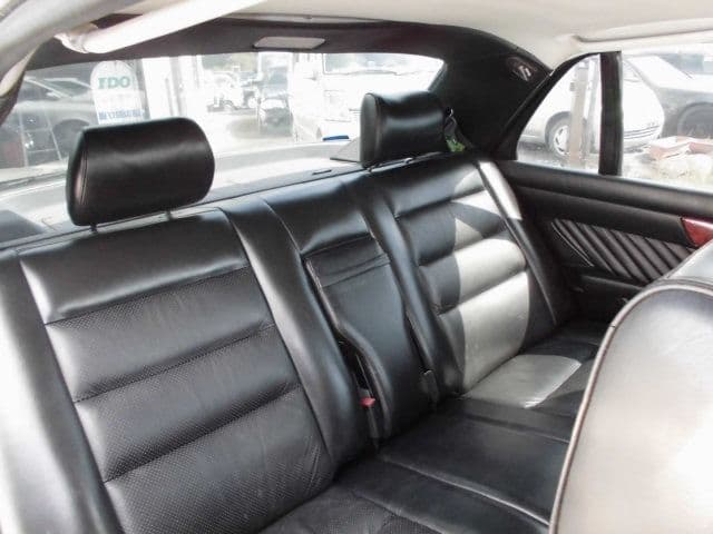1990 Mercedes-Benz S-Class JDM car for sale — photo 17 of 18