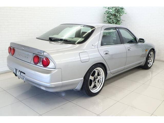 1998 Nissan Skyline JDM car for sale — photo 3 of 18