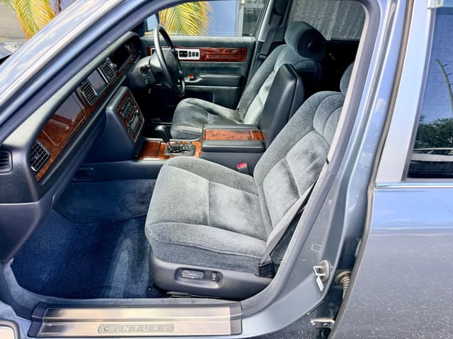 2000 Toyota Century JDM car for sale — photo 17 of 25