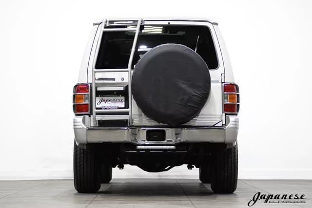1997 Mitsubishi Pajero JDM car for sale — photo 7 of 25